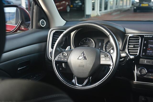 Mitsubishi OUTLANDER 2.0 Connect Pro | Cruise-control | Stuur+Stoelverwarming | Clima | 360 camera | NL auto!! |