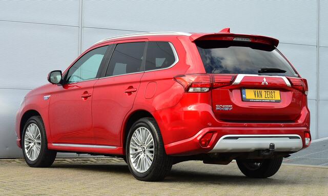 Mitsubishi OUTLANDER PHEV 2.4 INSTYLE 4WD | PLUG IN HYBRID | V2G | FULL OPTIONS | SCHUIFDAK | ADAPTIEF CRUISE | TREKHAAK 1500KG | FABRIEKSGARANTIE TOT 17-09-2029* | ALL IN RIJKLAAPRIJS