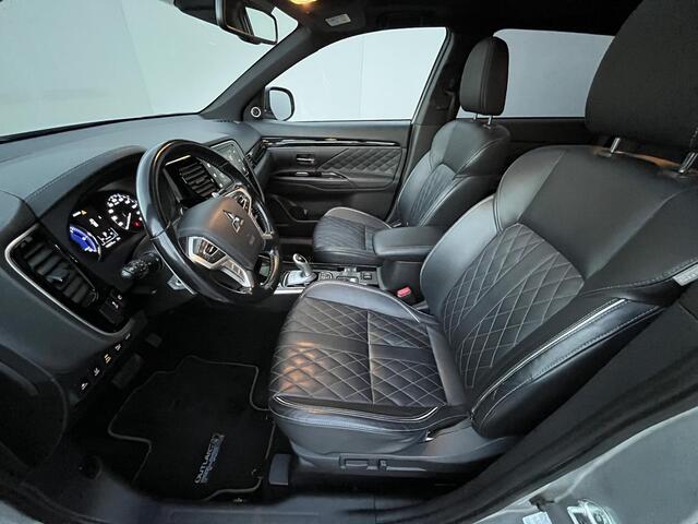Mitsubishi OUTLANDER 2.4 PHEV Instyle / Trekhaak (Trekgewicht 1.500kg) / Elektrisch Glazen Schuif- en Kanteldak / Navigatie via Apple Carplay & Android Auto / Stuur- en Stoelverwarming / Rondomzicht camera / Keyless Entry & Start / Adaptieve Cruise Control / Climate Control /