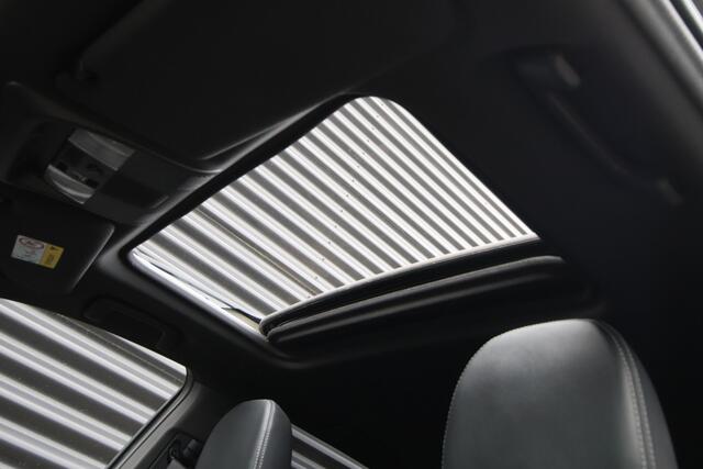 Mitsubishi OUTLANDER 2.4 PHEV Instyle Opendak, Adaptive Cruise, Trekhaak