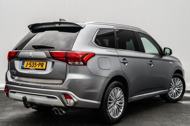 Mitsubishi OUTLANDER 2.4 PHEV Intense I 1e Eigenaar I 4 WD I LED I Trekhaak I LMV I Camera I 18 inch. LMV
