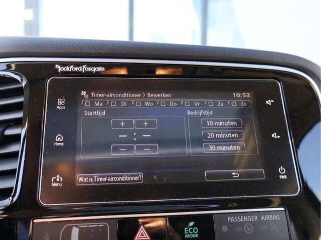 Mitsubishi OUTLANDER 2.4 PHEV Intense+ | Pano | Trekhaak | Camera | Apple/Android | Standkachel