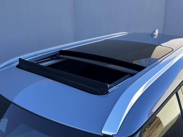 Mitsubishi OUTLANDER 2.4 PHEV Instyle / Fabrieksgarantie tot 04-2033 / Panorama schuifdak / 1.600 kg Trekhaak / HUD / Camera 360° / Elektrische stoelen en klep / Stuur-, stoel- en achterbankverwarming / Leder / 20"LM wielen /