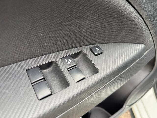 Mitsubishi SPACE STAR 1.2 Instyle | LM Velgen | Stoelverw. | Automaat