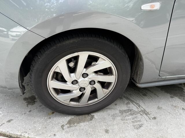 Mitsubishi SPACE STAR 1.2 80pk Automaat Connect Pro Airco Apple carplay Navigatie Cruise Control Trekhaak