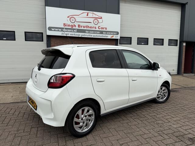 Mitsubishi SPACE STAR 1.2 Intense/AIRCO/CRUIS/CAMERA/CARPLAY/INRUIL MOG!!!!