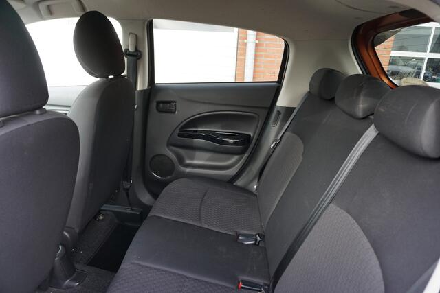 Mitsubishi SPACE STAR 1.2 AUTOMAAT INSTYLE LUXE TWO TONE 5 DEURS STOELVERWARMING AIRCO LICHTMETALEN VELGEN BLUETOOTH PARKEERSENSOREN 4X ELECTR.RAMEN/SPIEGELS