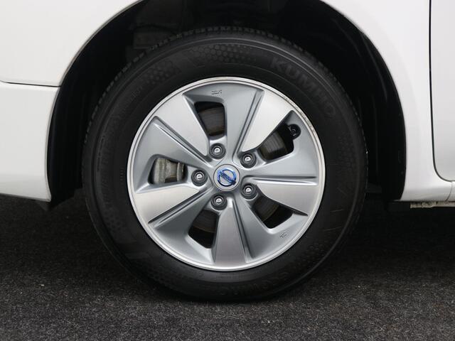 Nissan E-NV200 Evalia 40 kWh 2.Zero Edition 7p / 7 Persoons / Dubbele Schuifdeur / Navigatie / Stoel en Stuurverwarming / Achteruitrijcamera / Cruisecontrol / Lederen Stoelen / 90% SOH /