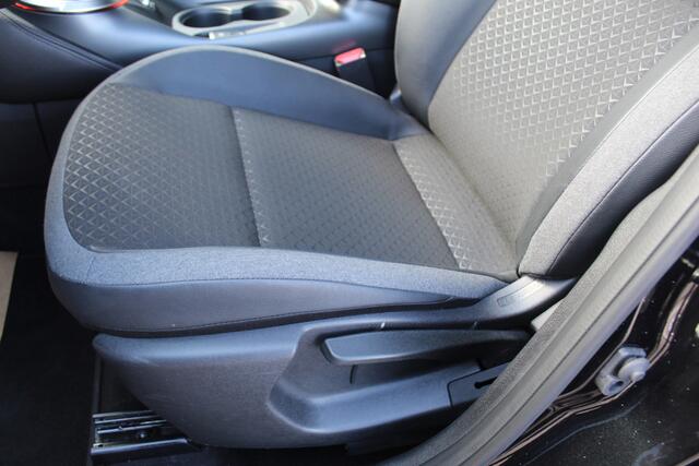 Nissan JUKE 1.0 114 pk DIG-T N-Connecta Nieuwste Model Van 37250,- voor 24895,- Navigatie, Stoel verwarming, Cilmate control, Cruise Control, Lane Assist