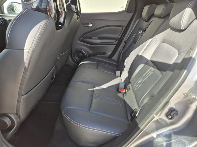 Nissan JUKE 1.6 Hybrid Tekna Automaat / Navigatie via Apple Carplay of Android Auto / Adaptief CC / Rondomzicht camera / Keyless Entry/Start / Bose Audio Systeem / Lichtmetalen wielen 19" / Climate control /