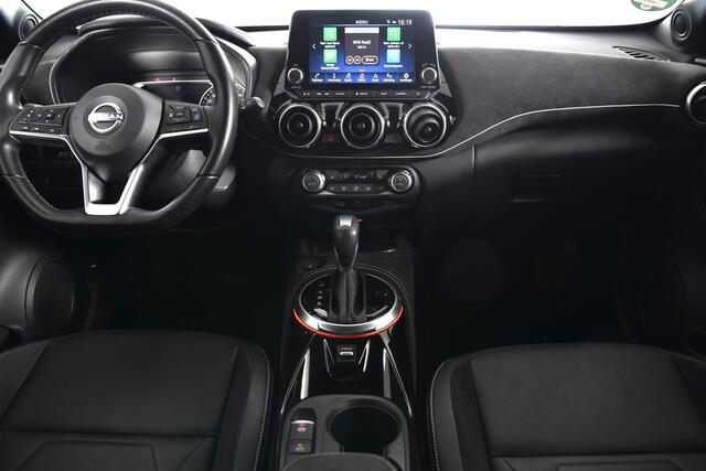 Nissan JUKE 1.0 DIG-T 115 PK N-Design - Automaat | Adapt. Cruise | Stoel-+Voorruitverw. | Bose | 360 Camera | NAV + App. Connect | ECC | LM 19" | Afn. Trekhaak |