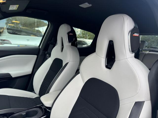 Nissan JUKE 1.0 DIG-T N-Design