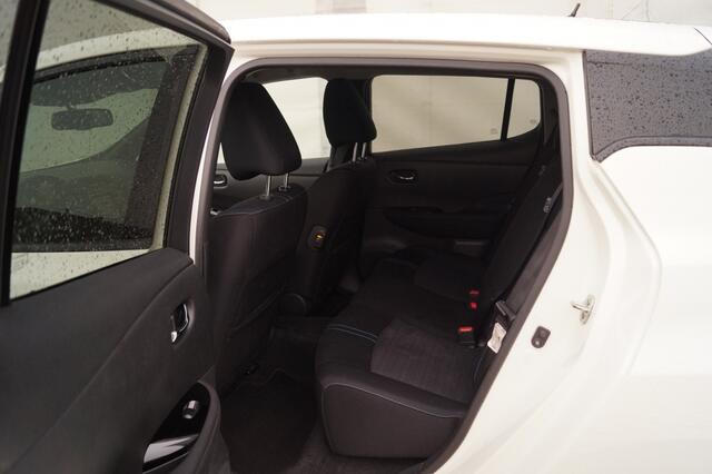 Nissan LEAF N-Connecta 40kWh -NAVI-ECC-PDC-CAM-SUBSIDIE-