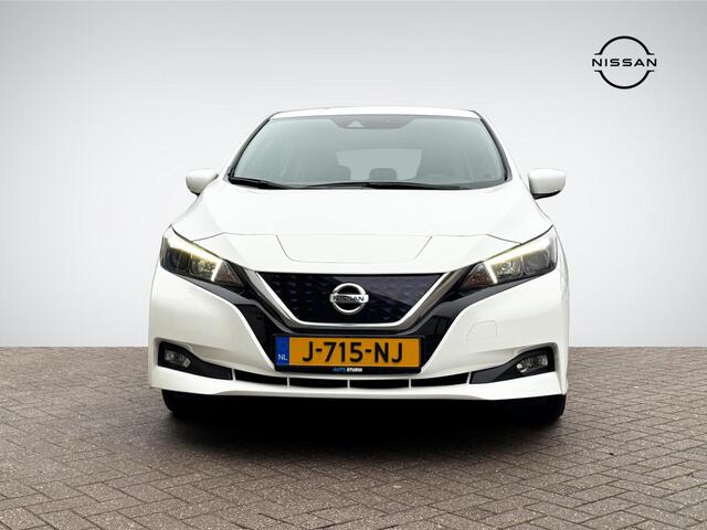Nissan LEAF Acenta 40 kWh | Navigatie | Camera | Apple Carplay/Android Auto | Dodehoek | Adapt. Cruise Control | Keyless Entry | Rijklaarprijs!
