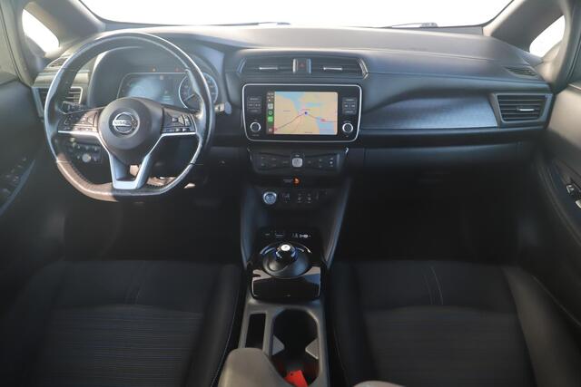 Nissan LEAF N-Connecta 40 kWh Trekhaak Navigatie 360 Camera Stoelverwarming Carplay