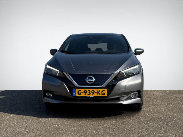 Nissan LEAF N-Connecta 40 kWh | Navigatie | 360° Camera | Stuur- + Stoelverwarming | Keyless Entry | Adapt. Cruise Control | Rijklaarprijs!