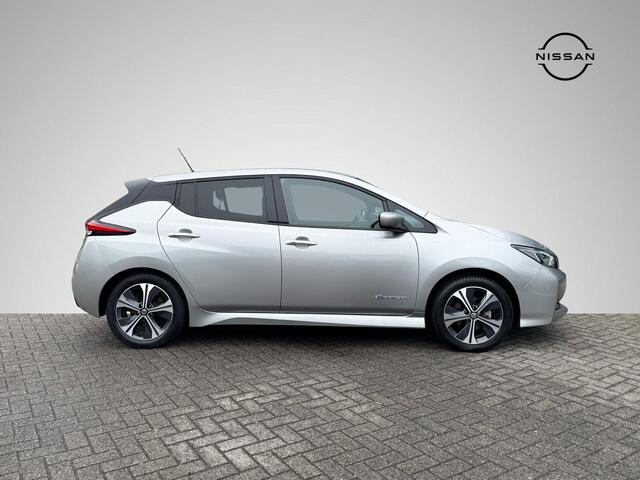 Nissan LEAF N-Connecta 40 kWh | Navigatie | 360° Camera | Stuur- + Stoelverwarming | Adapt. Cruise Control | Apple Carplay/Android Auto | Rijklaarprijs!