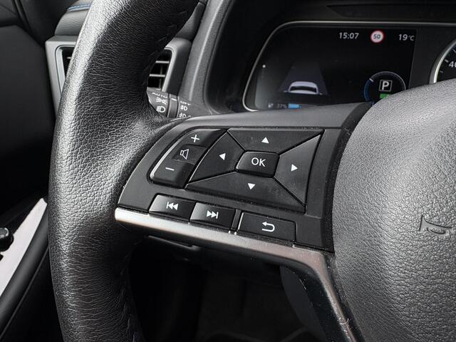 Nissan LEAF Tekna 40 kWh / Stoel-Stuurverwarming / Airco / Cruise Control / Lederen-Stof bekleding / Navigatie /