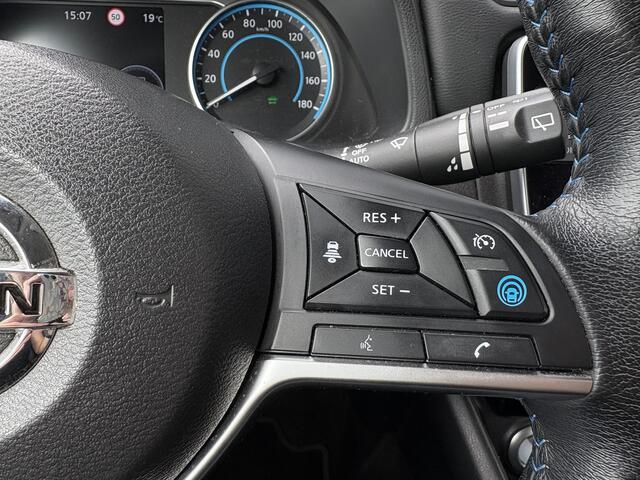 Nissan LEAF Tekna 40 kWh / Stoel-Stuurverwarming / Airco / Cruise Control / Lederen-Stof bekleding / Navigatie /