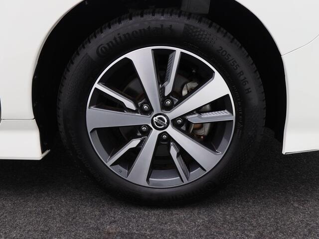 Nissan LEAF Acenta 40 kWh | SOH 87% | LED | Cruise Control | Navigatieysteem | Airco | Parkeersensoren | Privacy Glass | Stoel- en Stuur Verwarming | 16 Inch