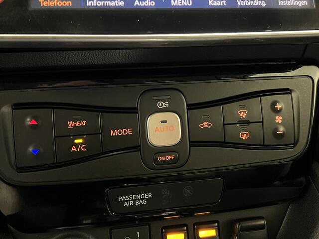 Nissan LEAF Tekna 40 kWh | Navigatie/Android/Apple Carplay | LM Velgen 17" | Voorstoelen/Achterbank Verwarmd |