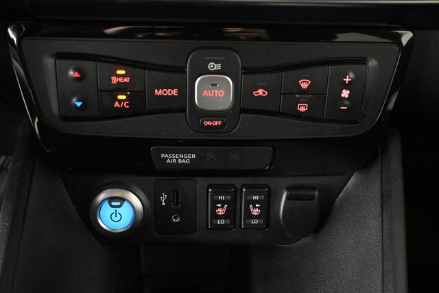 Nissan LEAF 2.ZERO EDITION 40 kWh Automaat Navigatie Camera Rijklaarprijs Inruil Mogelijk!