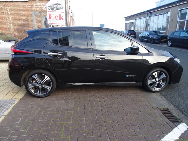 Nissan LEAF Tekna 40 kWh