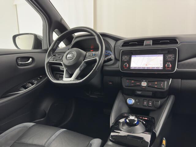 Nissan LEAF Tekna 40 kWh { SOH-92% } (INCL-BTW ) *LUXURY-LEATHER | FULL-LED | KEYLESS | NAVI-FULLMAP | BLIND-SPOT | DAB+ | HEATED-COMFORTSEATS | DIGI-COCKPIT | PRIVACY-GLASS | TOPVIEW-CAMERA | 17"ALU*