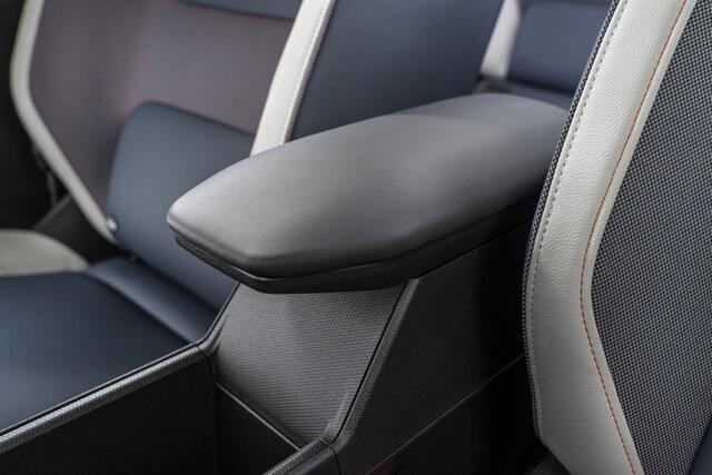 Nissan MICRA ENGAGE 40 kWh |Private Lease vanaf ¤ 359,- per maand | Nu te bestellen NISSAN VLAARDINGEN tel: 010- 24 88 988