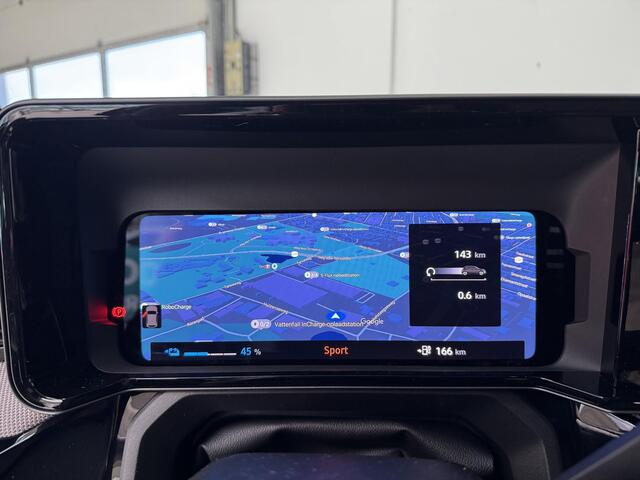 Nissan MICRA EVOLVE 52 kWh | DEMO | Navigatie | Stoel + Stuurverwarming | Achteruitrijcamera | Harman / Kardon |