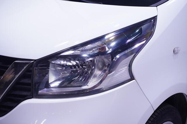 Nissan NV300 1.6 DCi 125 pk L2H1 Optima Navi, Camera Trekhaak, Imperiaal, Cruise Control, Airco, 3-Zits