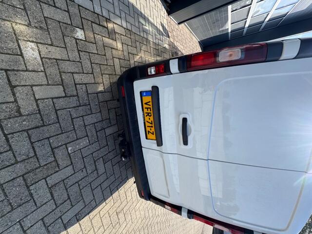 Nissan NV300 1.6 dCi L2H1 WERKPLAATSINRICHTING / Airco / Cruise / Trekhaak