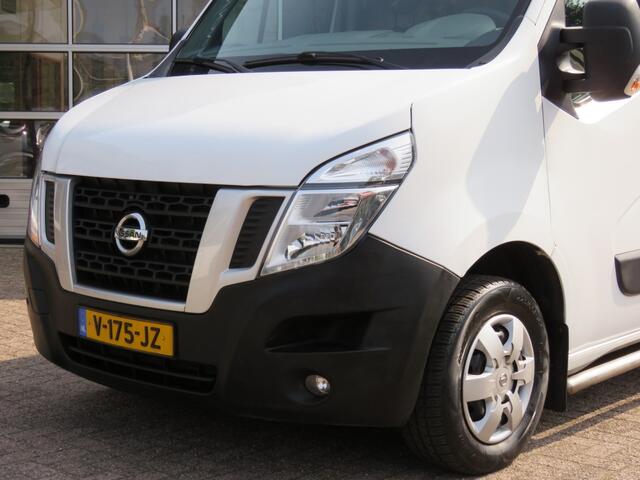 Nissan NV400 2.3 dCi 130PK L2H2 Business / Navi / Camera / Acc