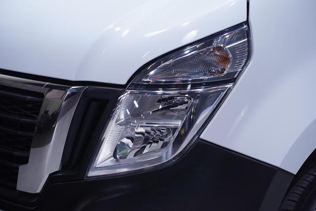 Nissan NV400 2.3 dCi 150 pk Optima L2H2 Navi, Camera Trekhaak, Airco ECC, Laadruimte Pakket, PDC achter, 3-Zits