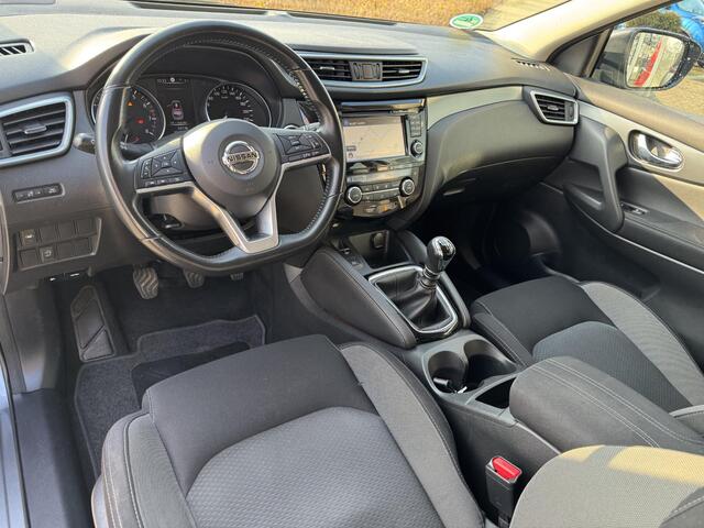 Nissan QASHQAI 1.2 N-Connecta Vision Pack | Trekhaak | Navigatie | 360° Camera | LED Koplampen | Keyless Entry | Cruise & Climate Control | Rijklaarprijs!