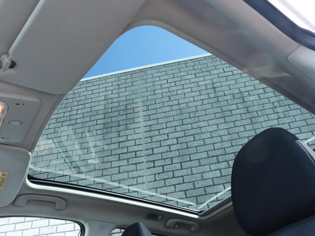 Nissan QASHQAI 1.2 N-Connecta | Panoramadak | Trekhaak | Achteruitrijcamera |