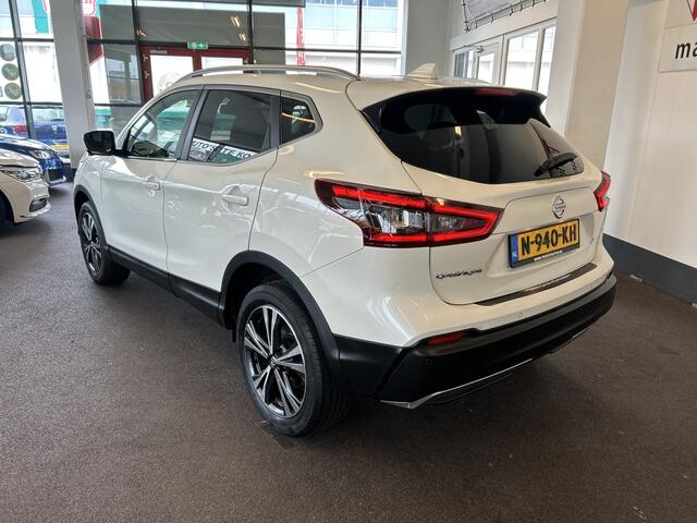 Nissan QASHQAI 1.2 N-Connecta | Panoramadak | Keyless | 360 Camera | Lane assist | Half-Lederen bekleding | Cruise control | Climate control | Stoelverwarming | Navigatie | Elek. inklapbare spiegels