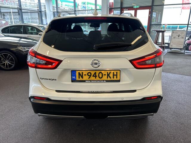 Nissan QASHQAI 1.2 N-Connecta | Panoramadak | Keyless | 360 Camera | Lane assist | Half-Lederen bekleding | Cruise control | Climate control | Stoelverwarming | Navigatie | Elek. inklapbare spiegels