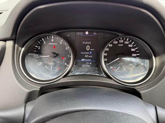 Nissan QASHQAI 1.3 DIG-T Business Edition *Stoelverw & pano*