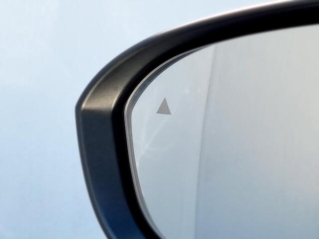 Nissan QASHQAI 1.3 MHEV Tekna Automaat / Trekhaak (1400KG Trekgewicht) / Panoramadak /