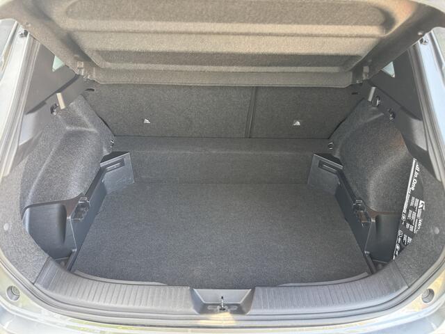 Nissan QASHQAI 1.3 MHEV Xtronic N-Connecta 1/2 leder