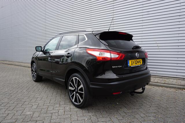 Nissan QASHQAI 1.2 Tekna Climate / Navi / Camera / Pano. / Cruise / Trekhaak / NAP