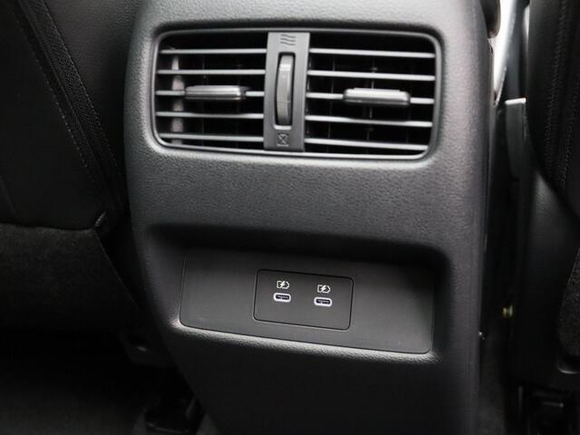 Nissan QASHQAI 1.3 MHEV Xtronic N-Connecta | Rijklaarprijs!! | 18" Velgen | Stoel, Stuur en Voorruitverwarming | Adaptieve Cruise Control | Keyless Entry | Panorama Dak |