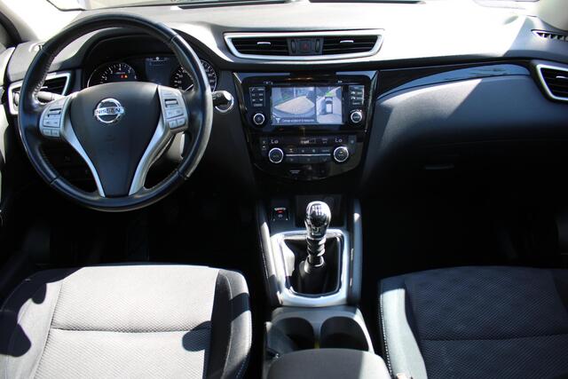 Nissan QASHQAI 1.2 N-Connecta Afneembare Trekhaak | Panorama dak | CruiseControl | Climate Control | Navigatie | 360 graden camera | Parkeersensoren