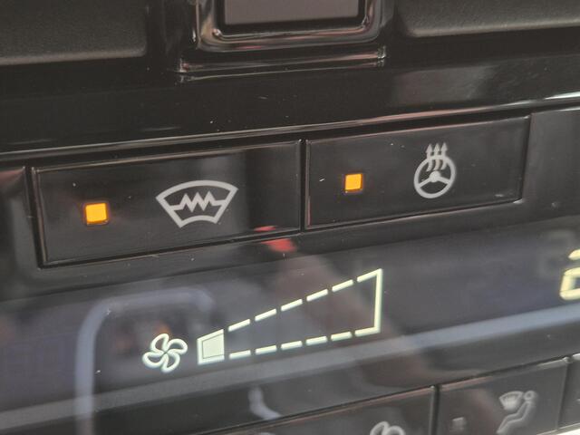 Nissan QASHQAI 1.3 MHEV Xtronic Tekna Automaat / Nieuw Model / Facelift / Cold Pack / HUD / Stuur-, Stoel en Voorruitverwarming / Trekgewicht 1800 kg / Rondomzicht camera / Adaptief CC / Apple Carplay Android Auto /