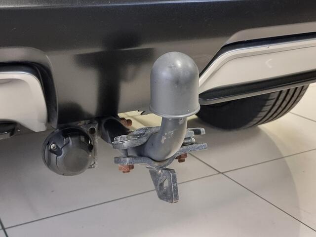 Nissan QASHQAI 1.2 Tekna | 360º Camera | Trekhaak | Panoramadak |