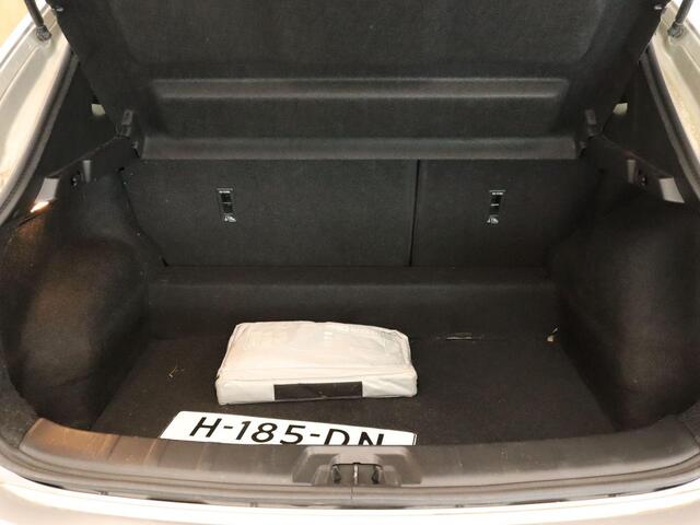 Nissan QASHQAI 1.3 DIG-T Acenta - ORIGINEEL NEDERLANDSE AUTO - VASTE TREKHAAK - TREKGEWICHT 1500 KG- AFKOMSTIG VAN 1E EIGENAAR - PARKEERSENSOREN VOOR/ ACHTER - CLIMATE CONTROL - CAMERA - DAB AUDIO - 17 INCH LICHT METALEN VELGEN