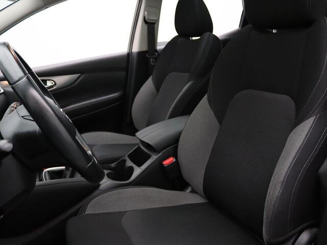 Nissan QASHQAI 140pk DIG-T N-Connecta 360° Camera | Cruise | Navi | Parkeersens. v+a | Panoramadak | Trekhaak