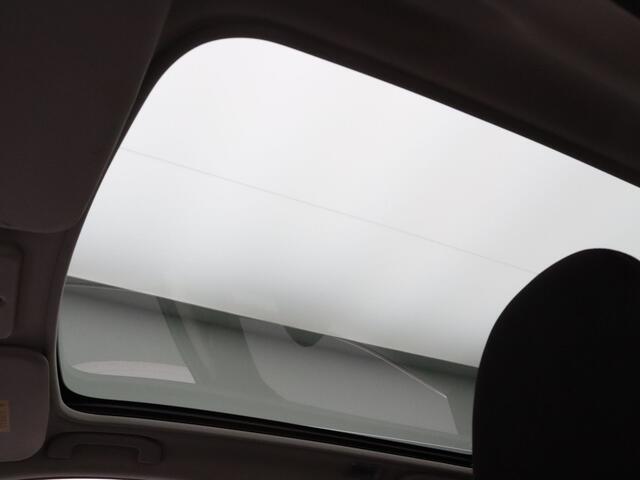 Nissan QASHQAI 140pk DIG-T N-Connecta 360° Camera | Cruise | Navi | Parkeersens. v+a | Panoramadak | Trekhaak