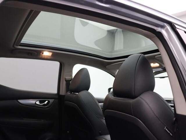 Nissan QASHQAI 1.3 DIG-T Business Edition | Panormadak | Half lederen bekleding | Stoelverwarming | Navigatie | Climate control | Rondomzicht camera |